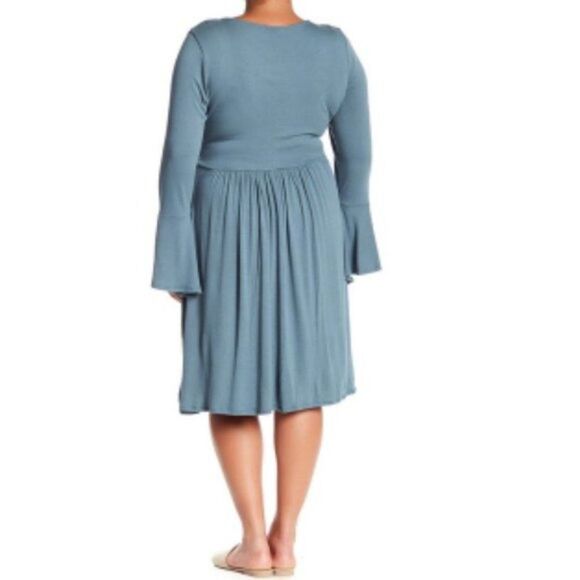 Bobeau Forrest Faux Wrap Bell Sleeve Dress size 1X - Picture 2 of 7